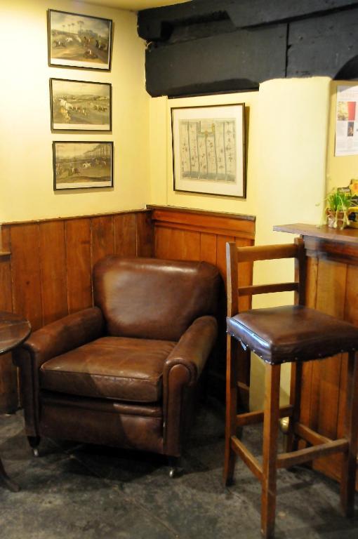 Babcary The Red Lion Inn מראה חיצוני תמונה